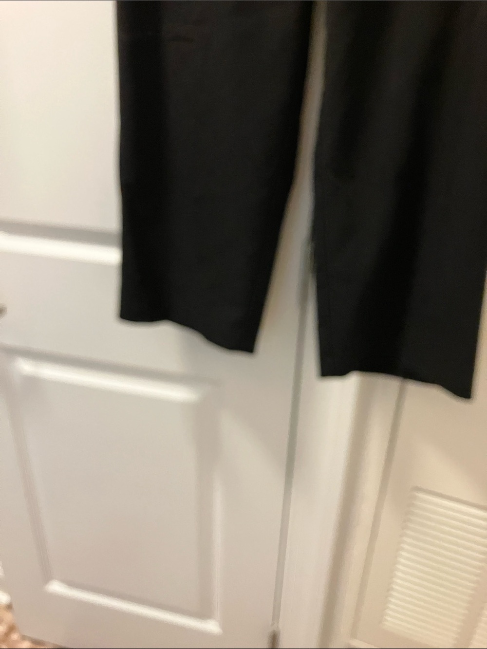 Daisy Fuentes Black Cropped Wide-Leg Pants